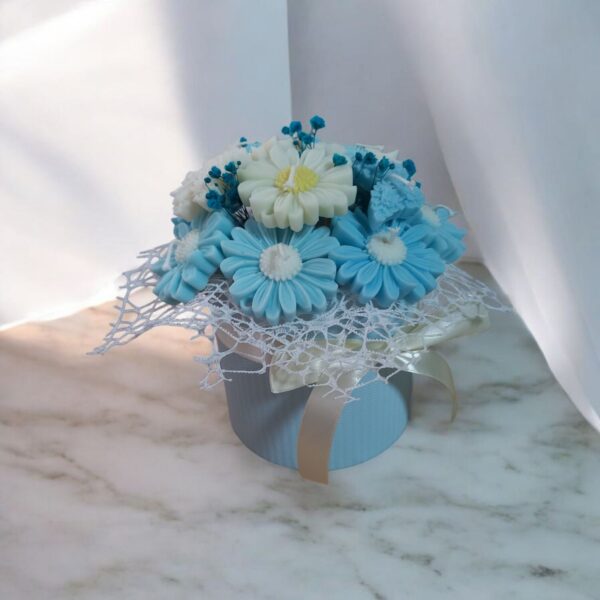 Букет "Ромашка-голубий "